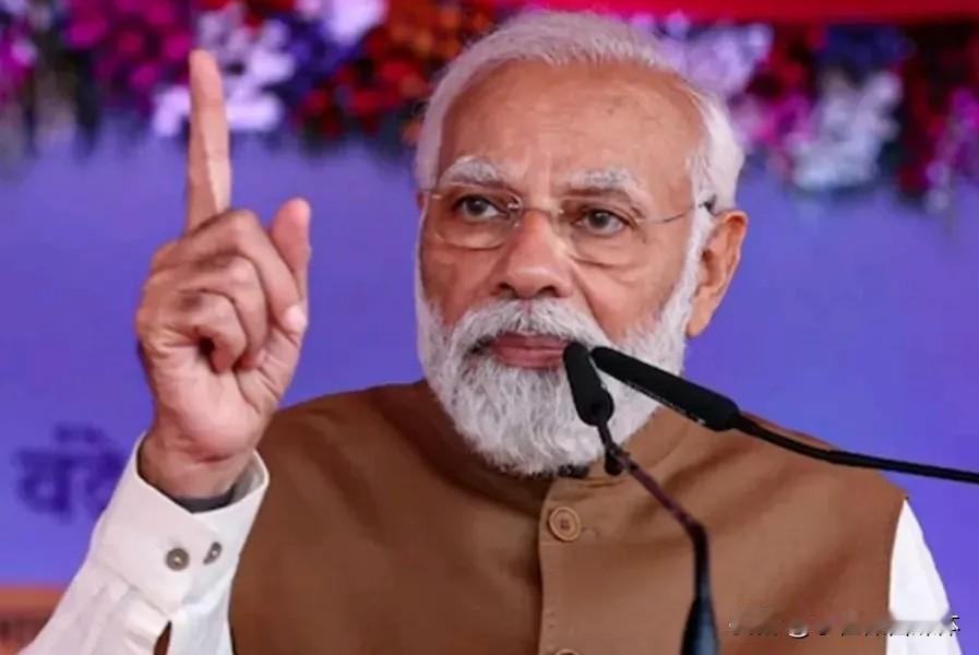 印度做的这叫什么荒唐事！必须谴责！美联社12月19日报道，巴基斯坦副总理伊沙