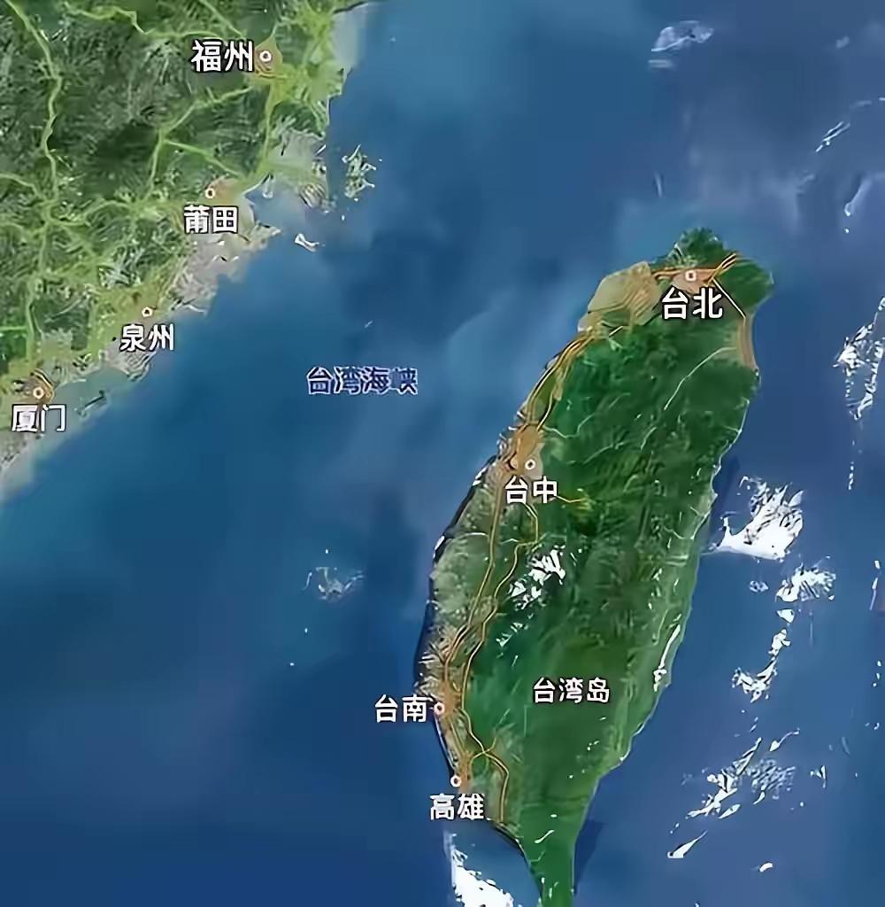 弹丸小国荷兰军舰转一圈又又回来了！荷兰那艘军舰又溜达到台湾海峡了。这回咱们可