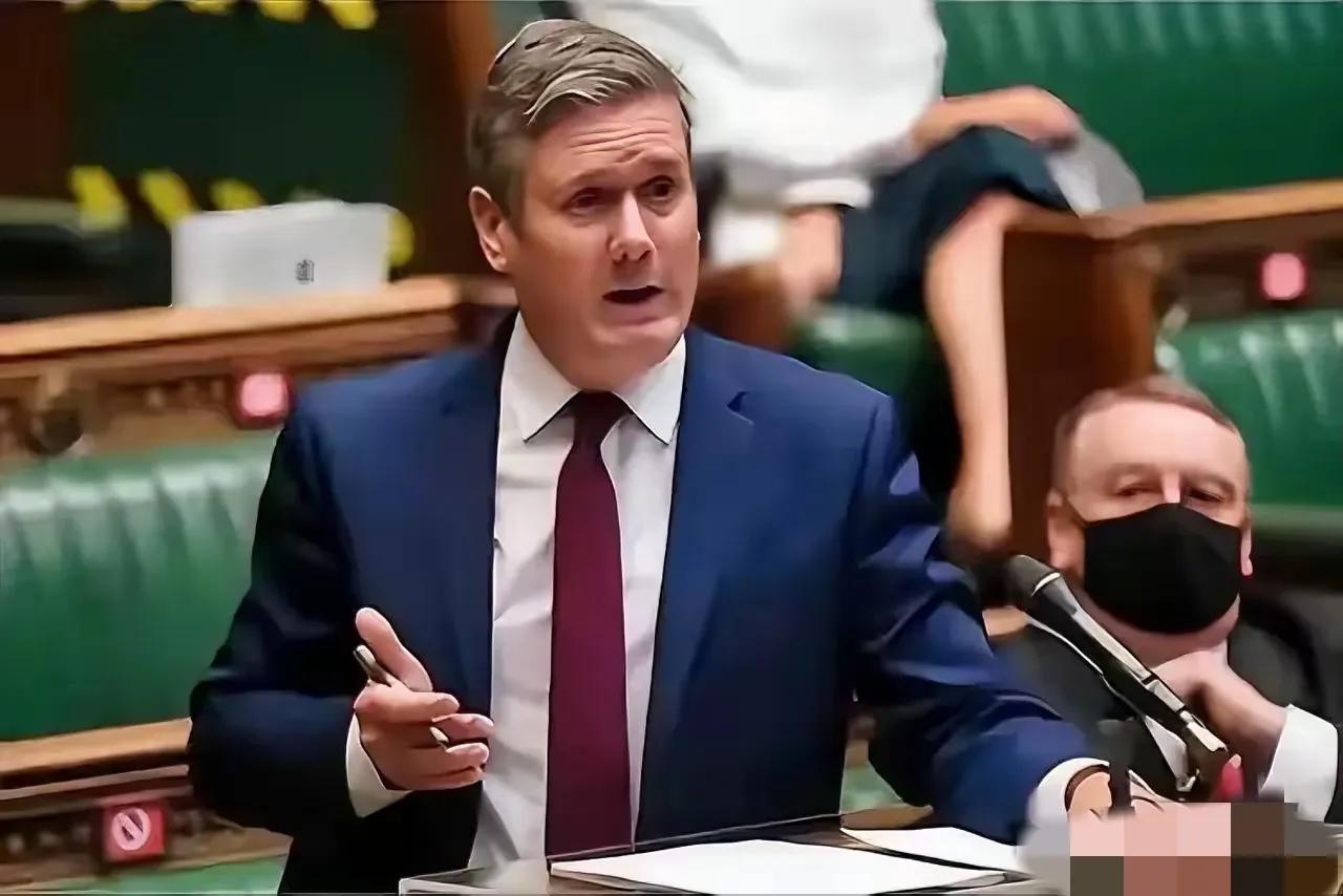 最新消息！英国首相斯塔默宣布了2月16日，英国首相斯塔默宣布将收紧现有网络安