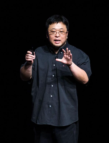罗永浩说:回国的人大多数都是在外国混不下去了，所以才会回国，但凡能在国外找到理想