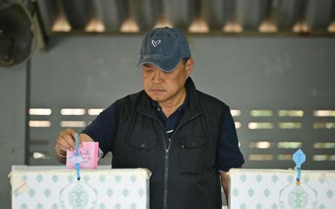 阿努廷好样的！泰国自豪泰党终究还是崛起了。这次泰国大选，阿努廷带领自豪党披荆斩棘