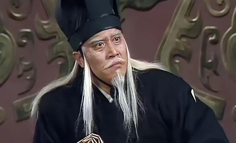 公元前626年，太子商臣逼父亲楚成王自杀，谁料，楚成王却哀求着说道：“让我吃一次