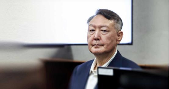 坐牢还能赚钱，尹锡悦在看守所收了6.5亿，是李在明年薪的2.5倍 韩国法务部