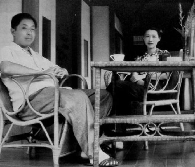 1936年张学良扣押蒋介石后，活生生乐坏了何应钦，笑"死"了宋哲元，日本人拍案叫