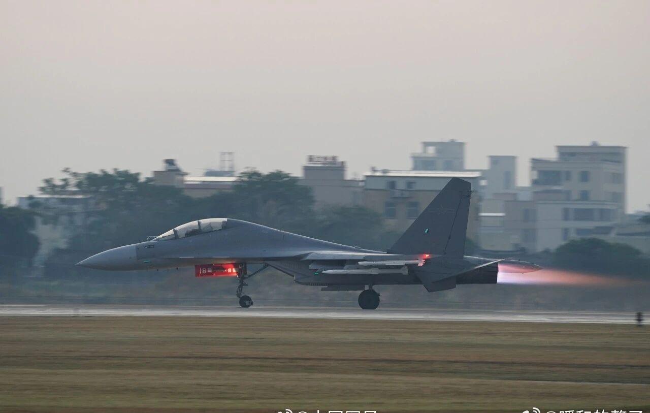 位台海，解放军演习继续！霸气硬核！演习，实力露肌肉是最好的外交武器。​​​