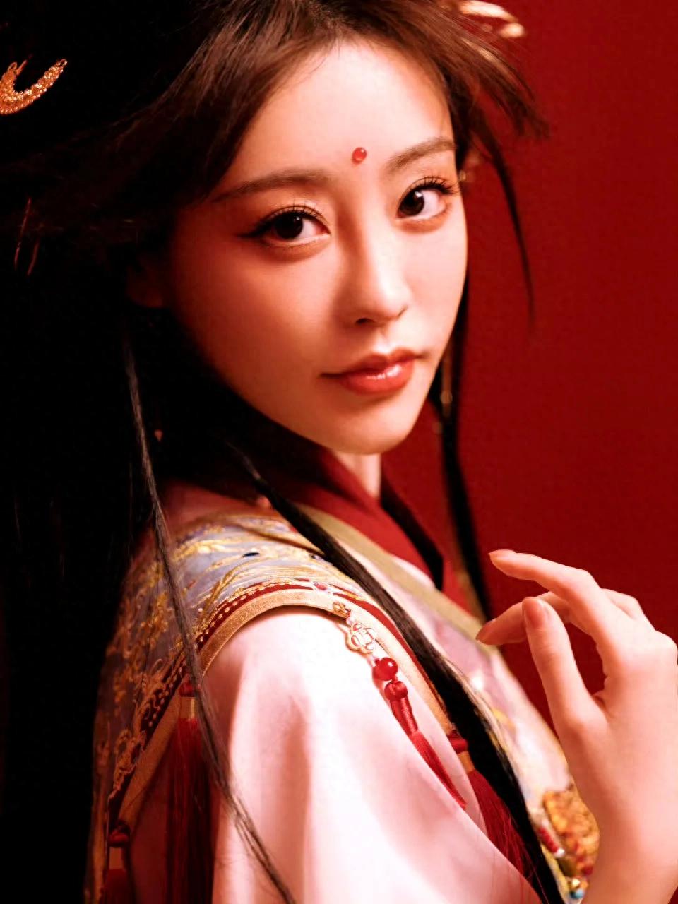 祝绪丹小神仙装：美若天仙、仙姿绰约！