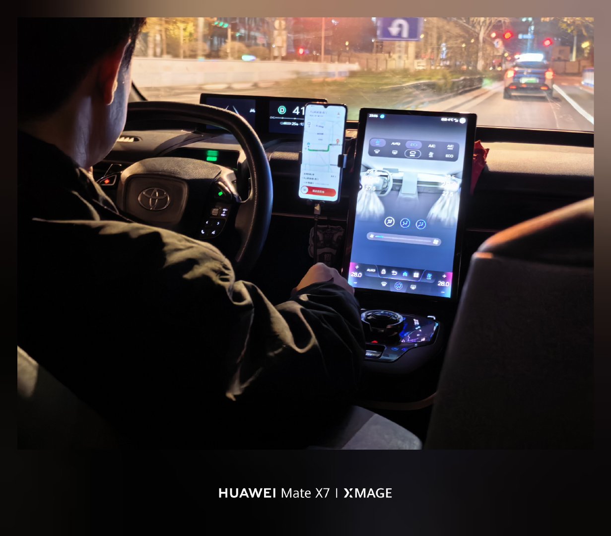 又打到一辆丰田bz3，司机说以前开卡罗拉，开了50万公里一点事儿没有，所以再买车