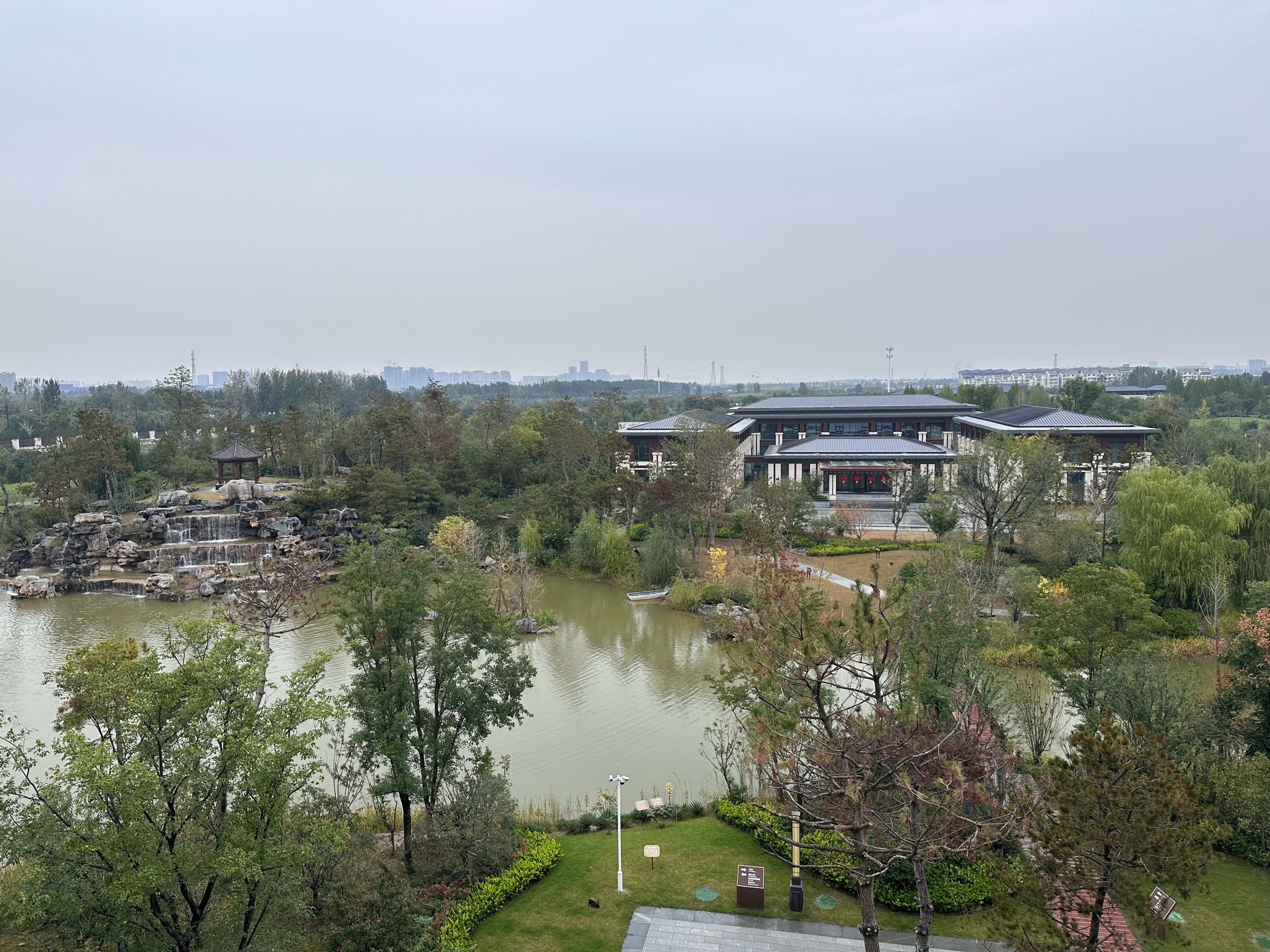 洛阳真的很适合旅游了酒店基本都是这种环境我的观赛搭子​​​