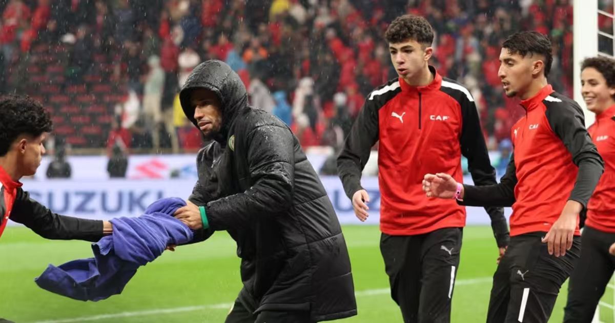 塞内加尔二门迪乌夫受总理接见后被内涵: 你的毛巾呢?