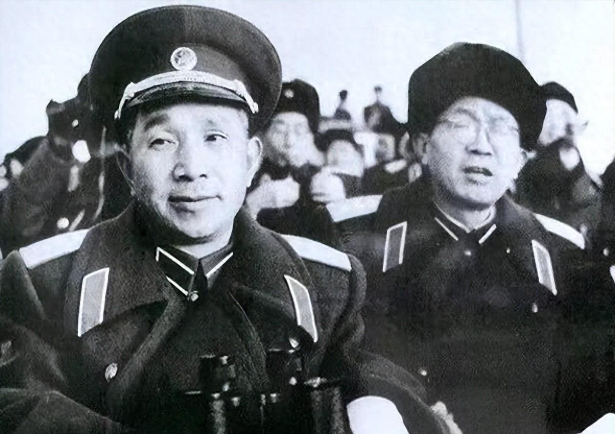 建国初地位最高的开国大将：实权远超粟裕，曾一度与八位元帅比肩1952年11月2