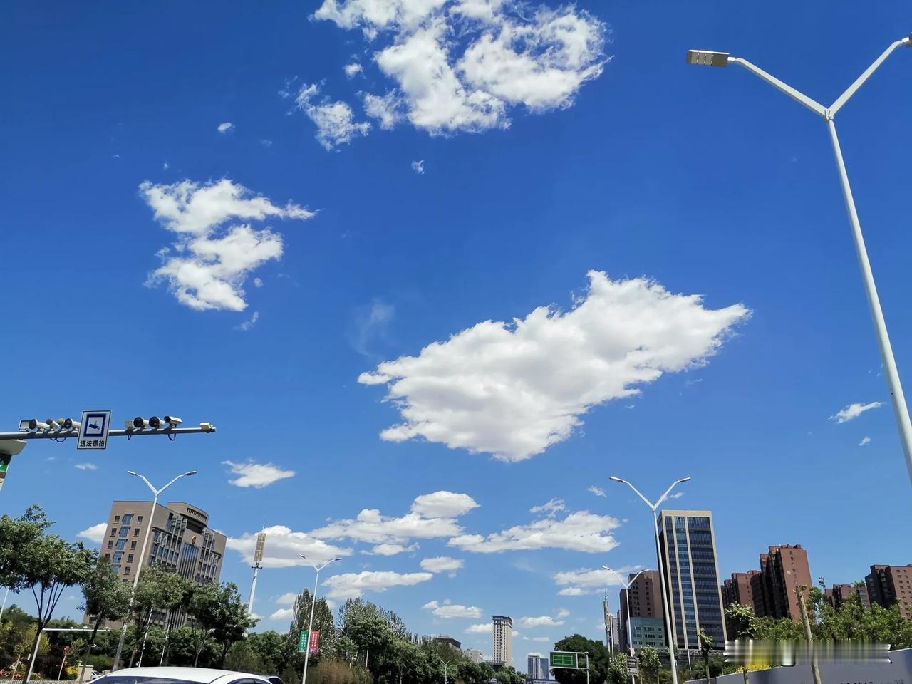 房价真相：唱跌者众，为何我偏要逆势预言楼市回暖？一线城市暗涨信号已现！