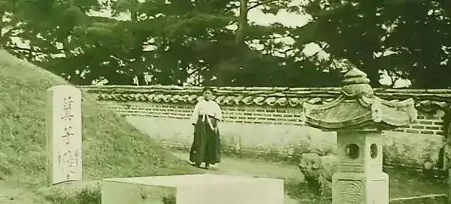 在朝鲜平壤有一座箕子陵墓，1959年，朝鲜领导人金日成下令炸毁这座陵墓！为什么