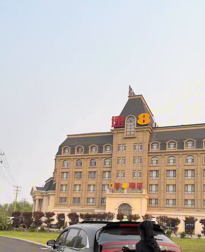 买车我是不买顶配的，一旦买某款车的高配，往往就意味着可以买到另一款车的低配。比如