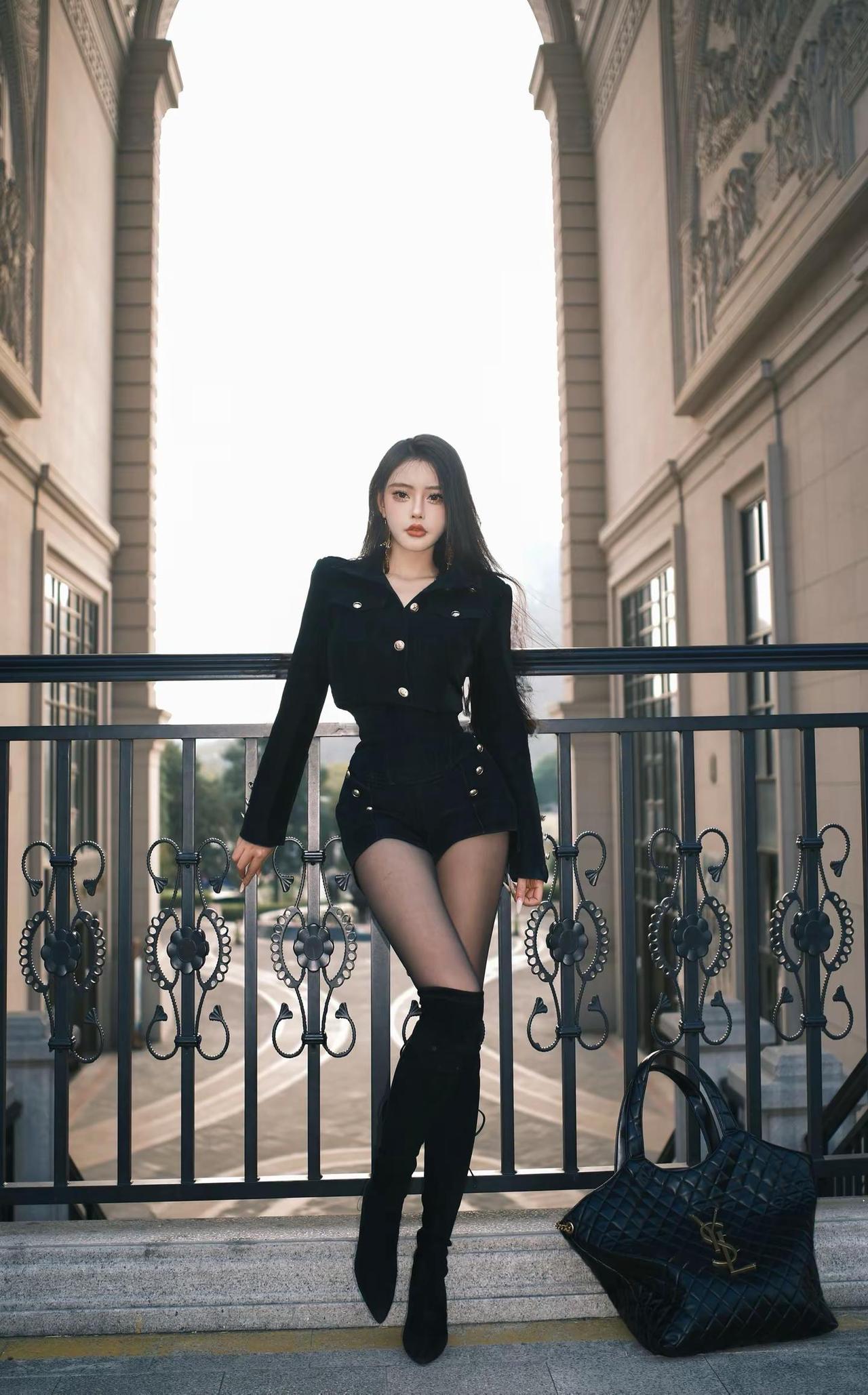 风限制了我对自由的向往。ootd每日穿搭女性力量感觉至上随意拍随性chil