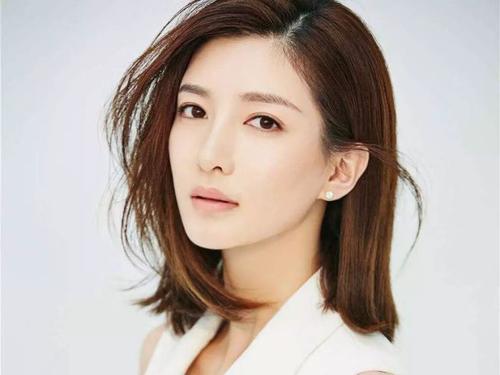 觉得泡妞很难的人，其实想多了，光说不练。实际上好女人多的是，多数女人出来约会，成