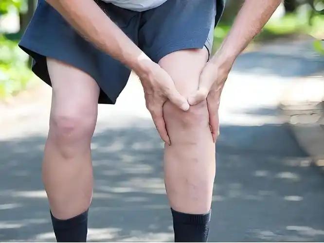 为什么很多人年过50岁就浑身疼？或与4个原因有关，教你如何应对年过五十，身上