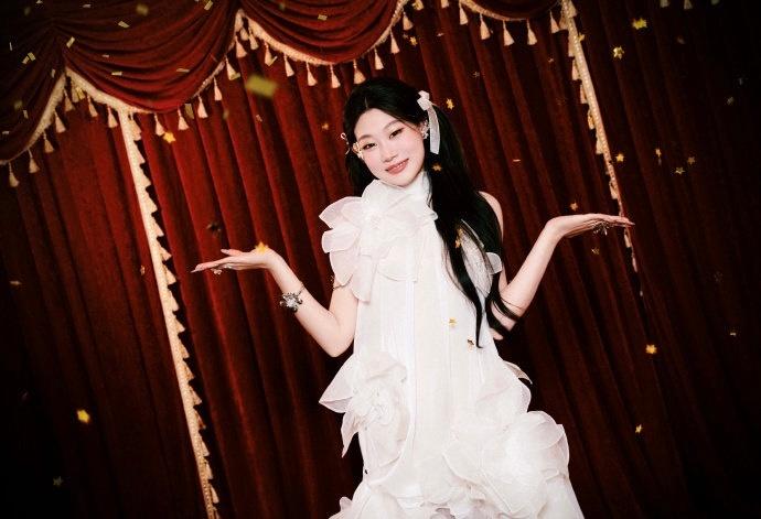 🔥全网泪崩！00后星二代首秀翻车，毛不易教科书级护犊子，这场