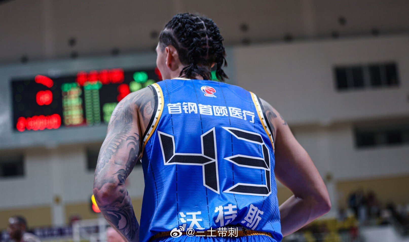 #cba##NBA#北京首钢季前赛拿下三连胜！新援沃特斯三战场均21分，整体投篮34中19，命中率5
