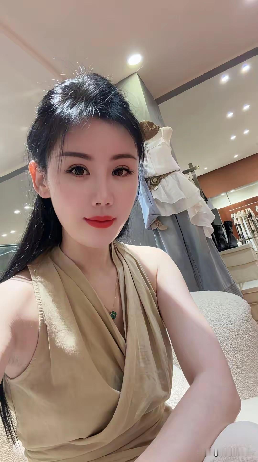 当今，不少地方在干部晋升时都宣称，要提拔重用那些不跑不送的老实人。可要是你真等着
