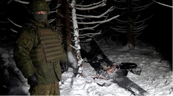 俄乌冲突让美国惊出冷汗：若和中国开战，三大难题要了自己的命 2024年9