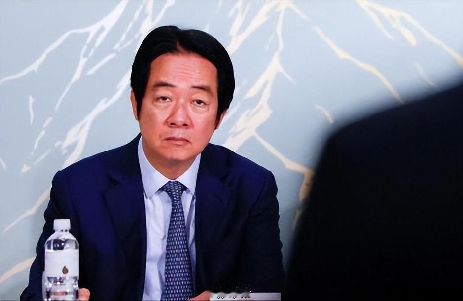 台媒报道，针对日本和菲律宾启动专属经济区划界谈判招致中国大陆反对和强烈反应，赖清
