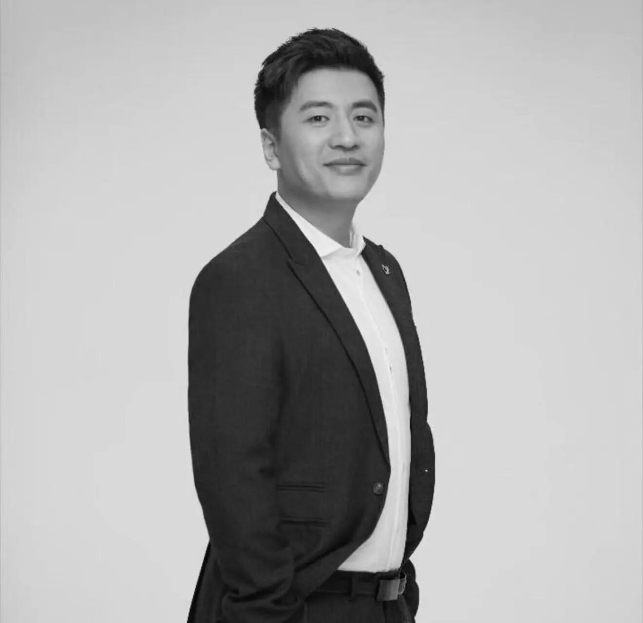 心源性猝死张雪峰去世据了解，今天中午12点26分，张雪峰在公司跑步后出现不适，