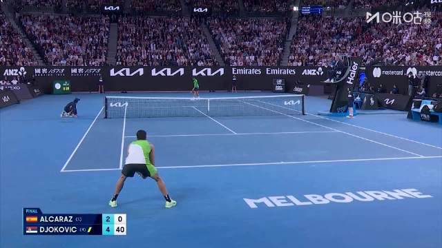 德约科维奇澳网男单决赛强势开局 6-2力克阿尔卡拉斯