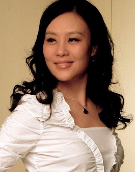 现在才知道，邬君梅的妈妈是<em>朱曼芳</em>。<em>朱曼芳</em>是上影厂的老演员，年轻时漂亮的不得了，特