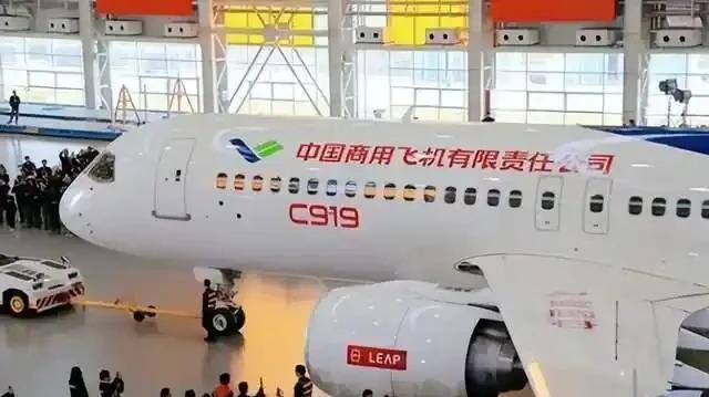 西方对C919绞杀开始，妄图让中国客机卖不动，中国为何不惧？这么说吧，咱们既有技