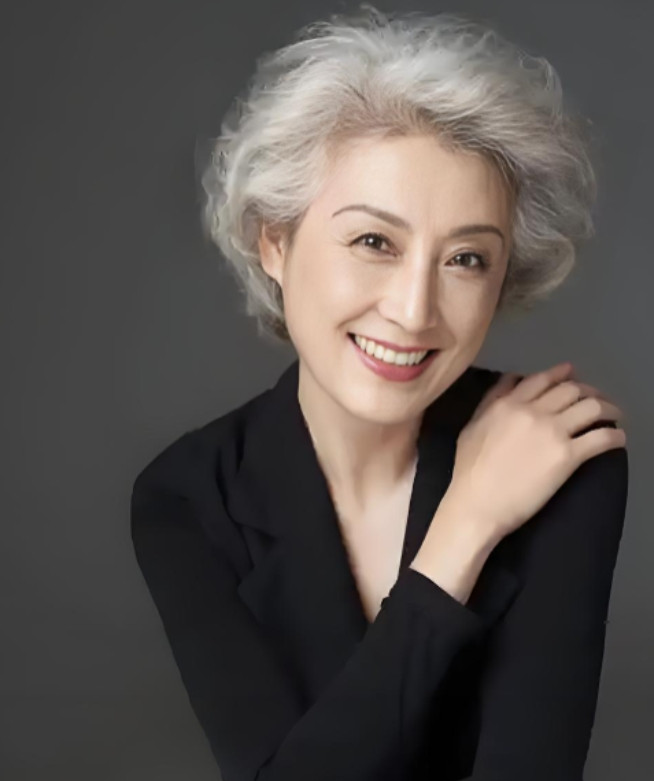 提醒老年朋友，如果你只有一个女儿，不要轻易将自己的财产过早的留给女儿。即便要给，