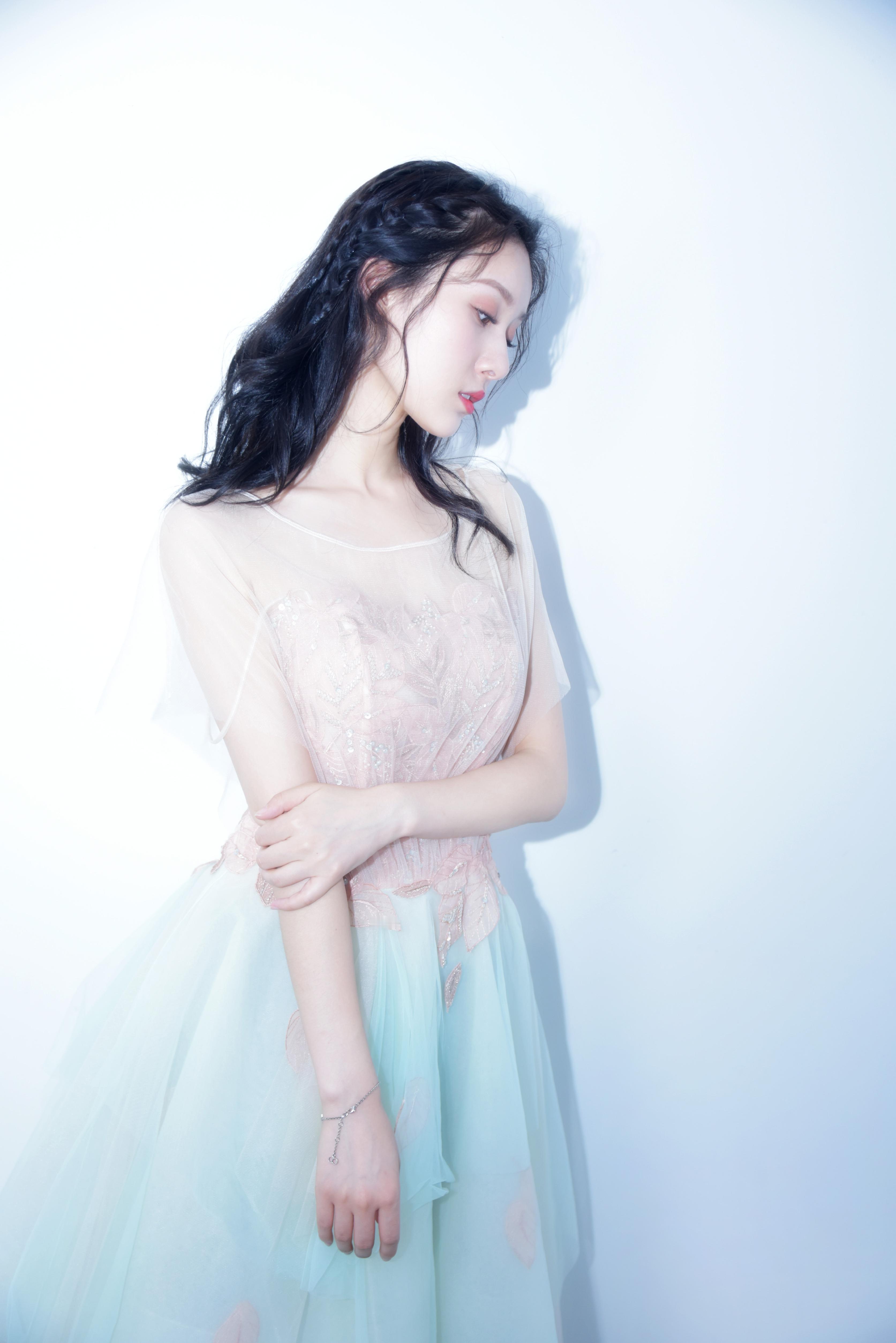 王子璇[点赞]​​​