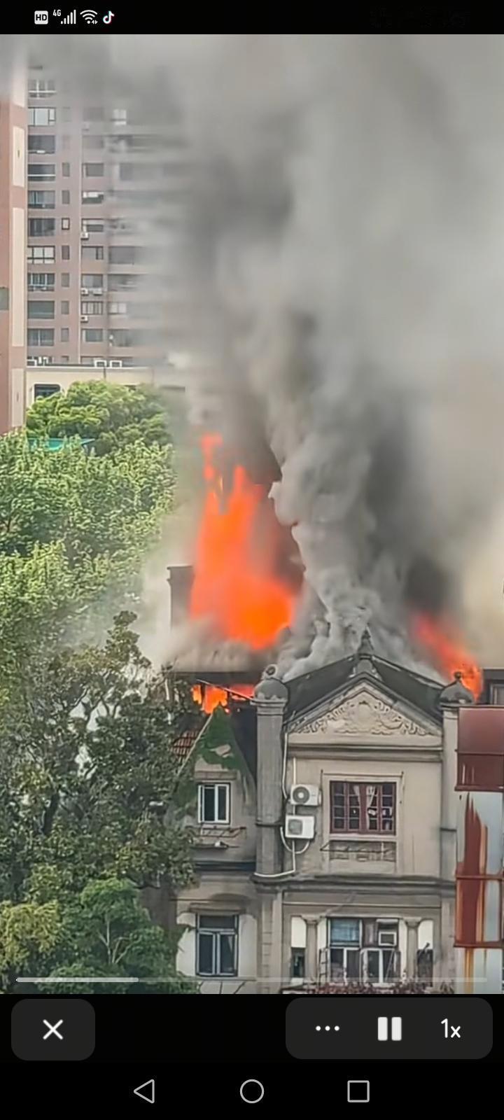 上海巨鹿路洋房超级贵，去年一套307平方的老式别墅交易价格3.1亿，均价100.