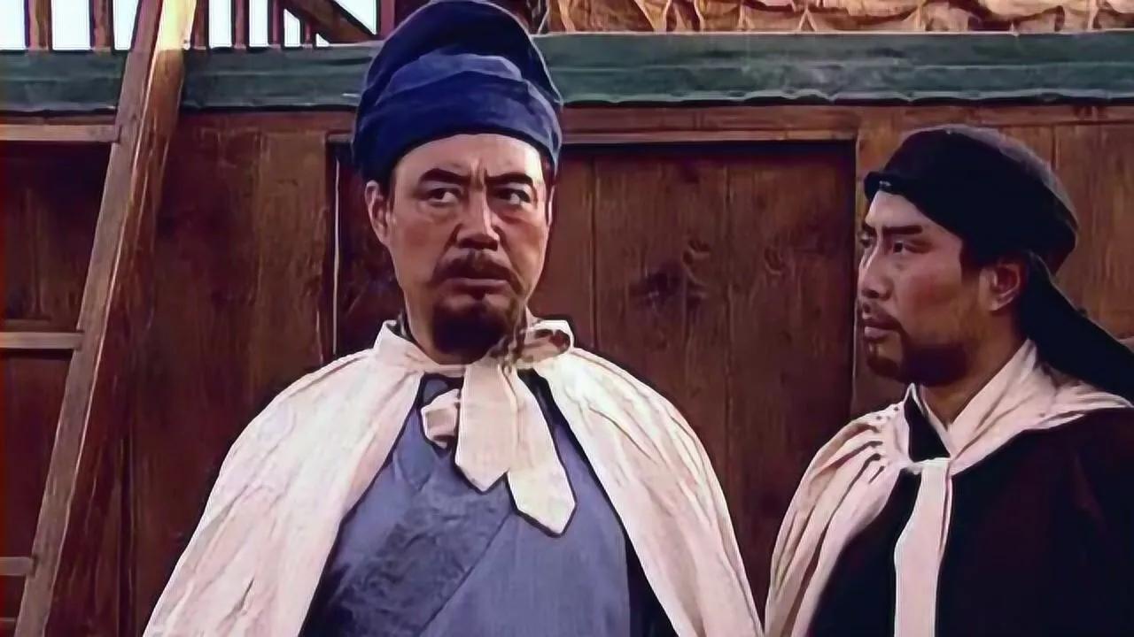 今日话题：白衣渡江也算计谋，为何却让人不耻？？？网友甲：白衣渡江，在那个时代