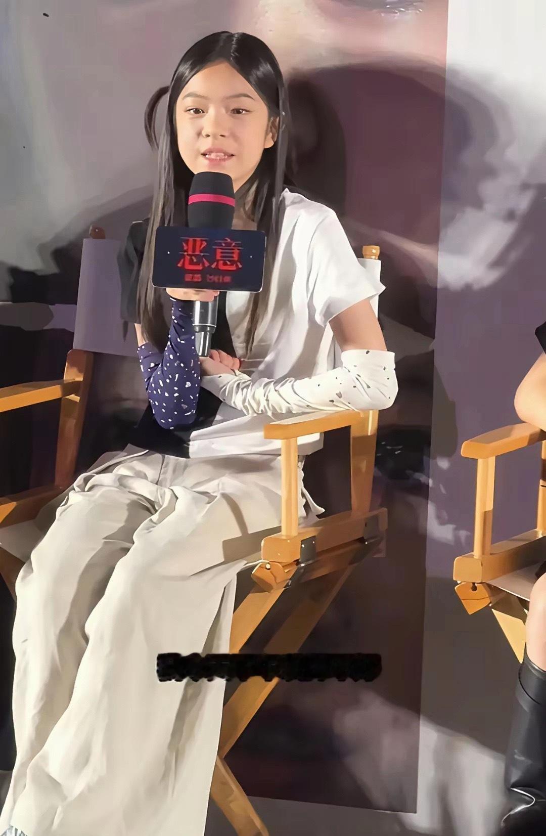 万万没想到啊！这孩子一转眼这么大了！可惜了！她是我见过最像哪吒的孩子！谁还记得她