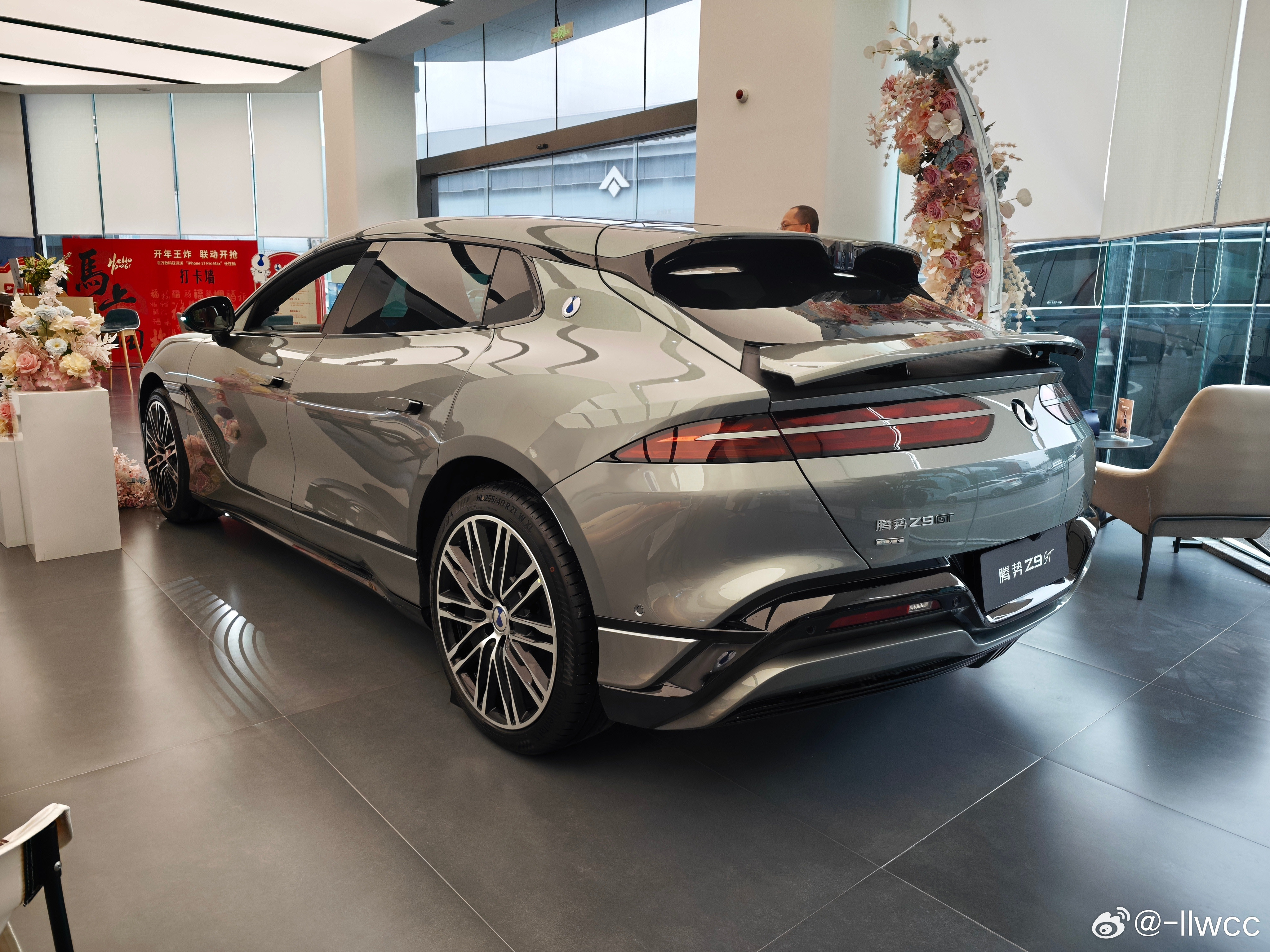 1036km续航的兆瓦闪充腾势Z9GT，因为只是随便看看，主驾驶都没坐上，随便分