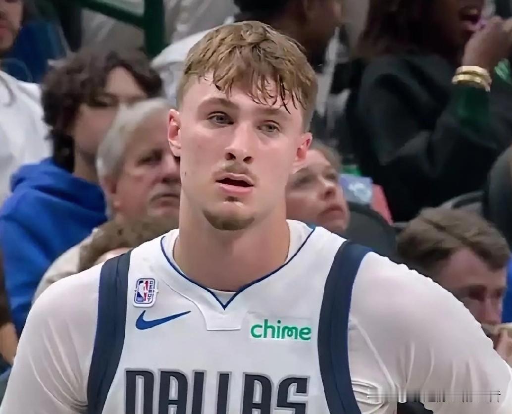 同样是打了生涯前15场常规赛！！黄蜂这次终于选对人了！！！状元：弗拉格，场均打