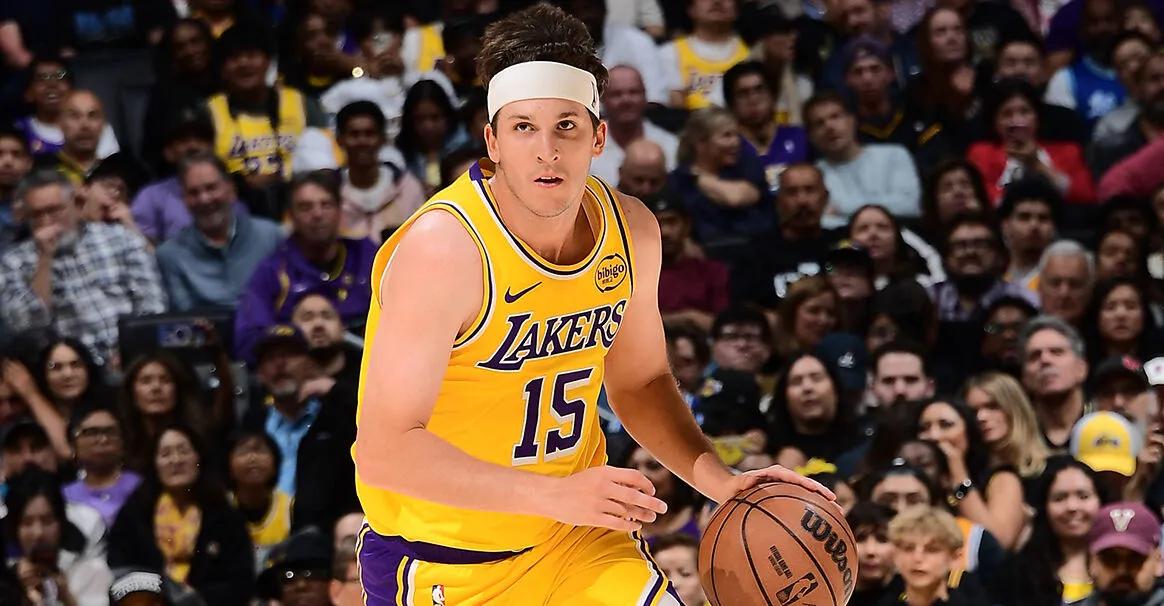 重大利好！里夫斯即将复出，湖人迎来幸福的烦恼！在湖人队2比0领先的大好形势下，