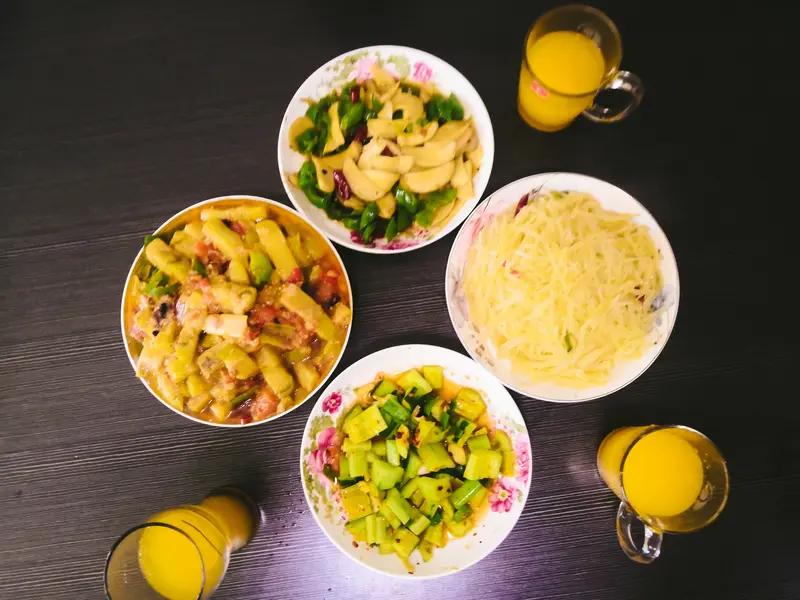 晚餐如何吃得丰盛,又不发胖?想晚餐吃得丰盛又不发胖，其实有不少诀窍。食物选择