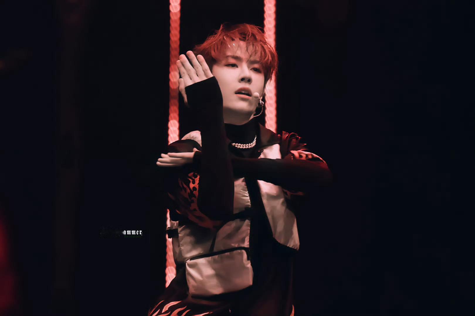 王一博身上有一股独特的气质～酷拽帅王一博​​​