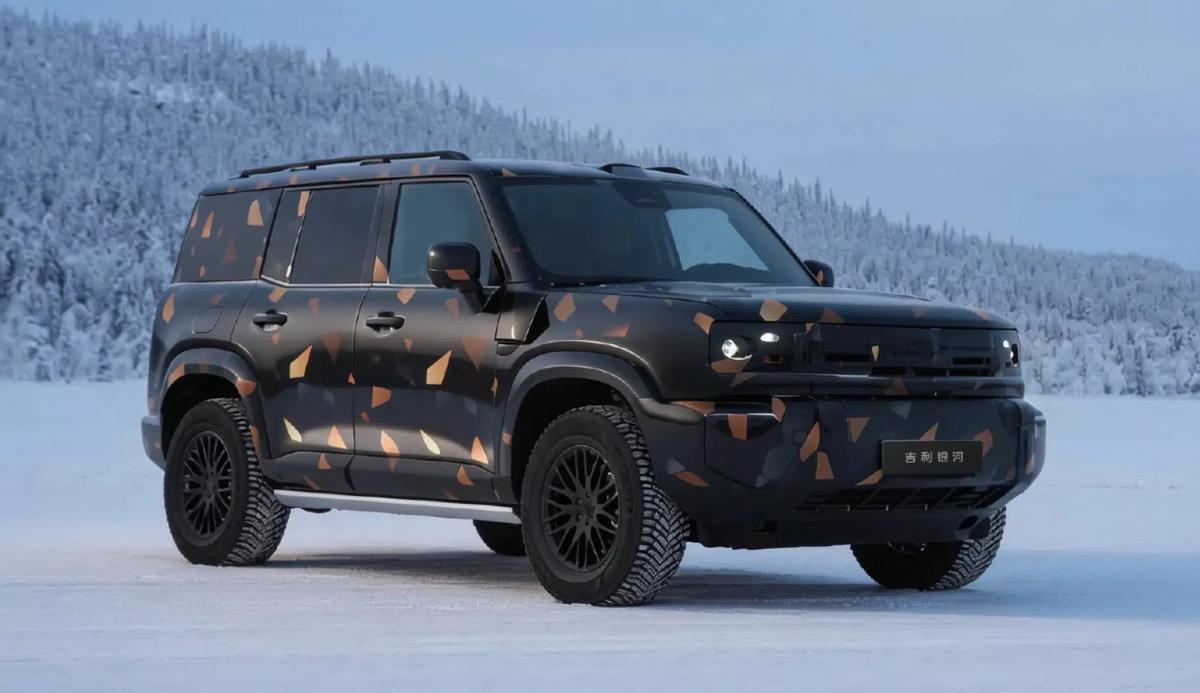 实力对标钛7，吉利银河战舰要来了，配三电机插混，或18万起？家人们，重磅消息！