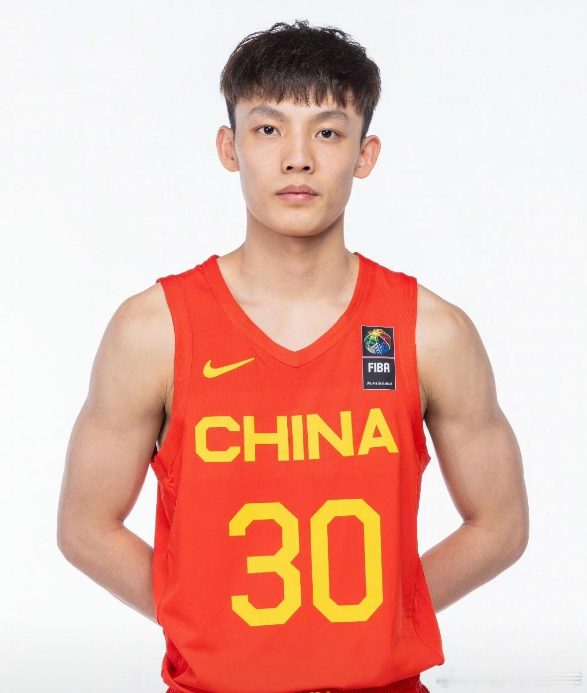 徐杰、胡明轩、焦泊乔、崔永熙再进中国男篮刚结束CBA赛季的广东宏远男篮，四位核心