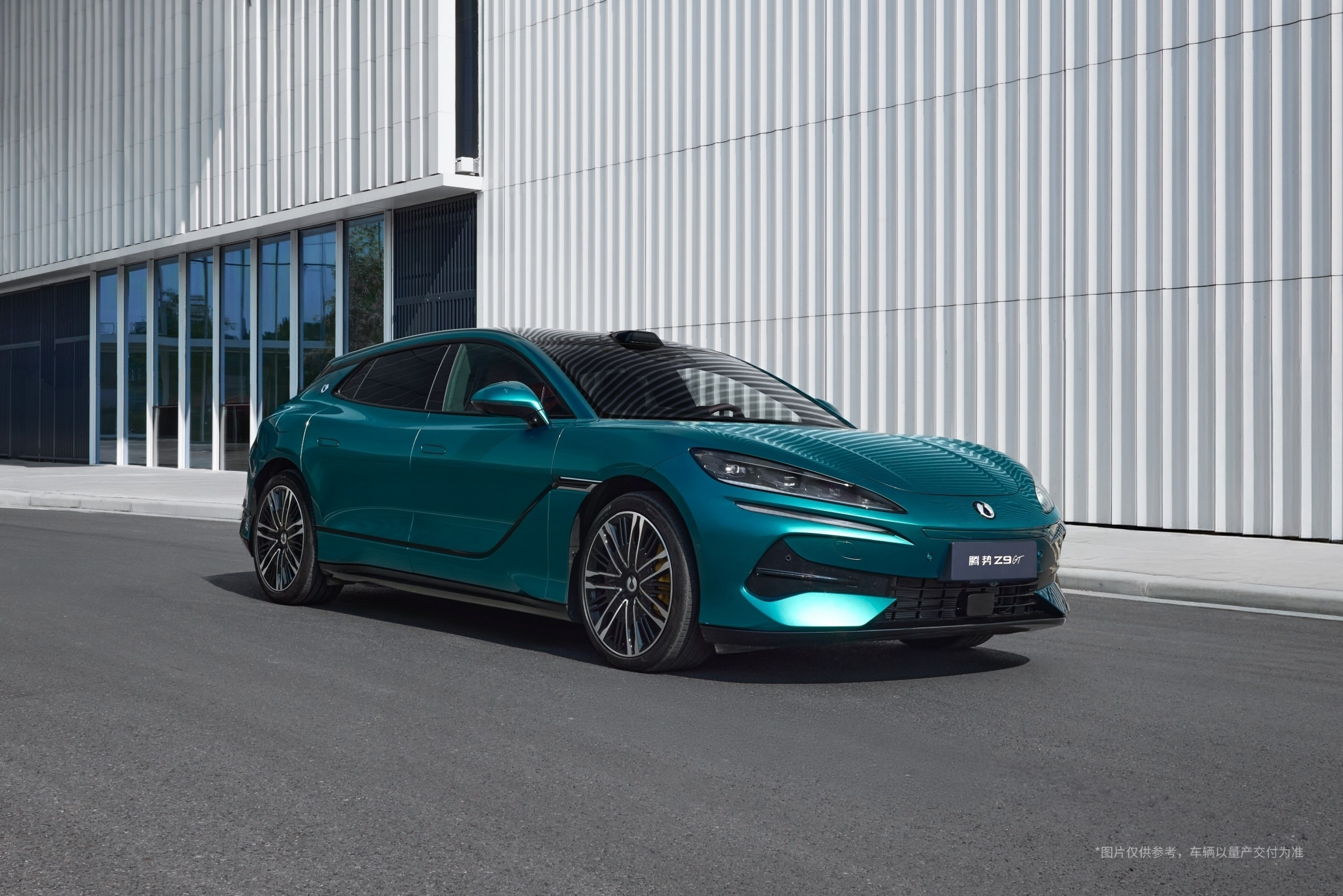 3月5号，全新腾势Z9GT来了！这次它有个超硬核的标签，“续航之王”。为什么这么