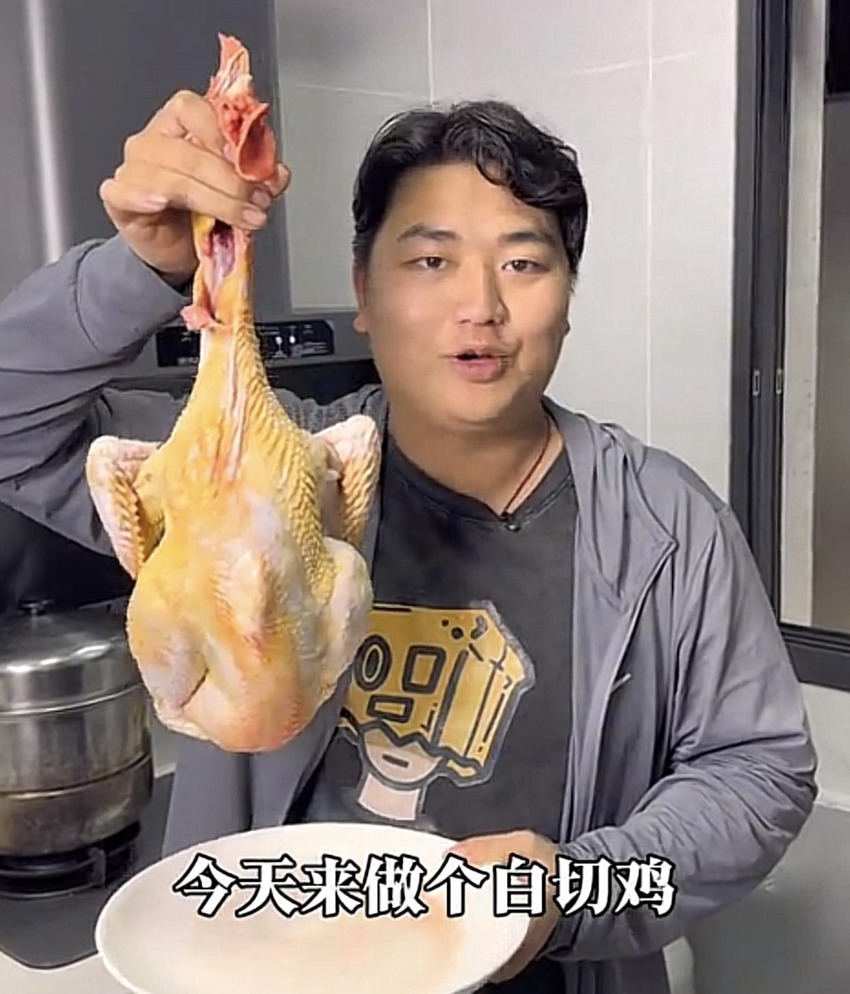 不是护短！全进华参加百厨大战，他的拿手招牌菜湛江白切鸡，被评委淘汰不奇怪。广