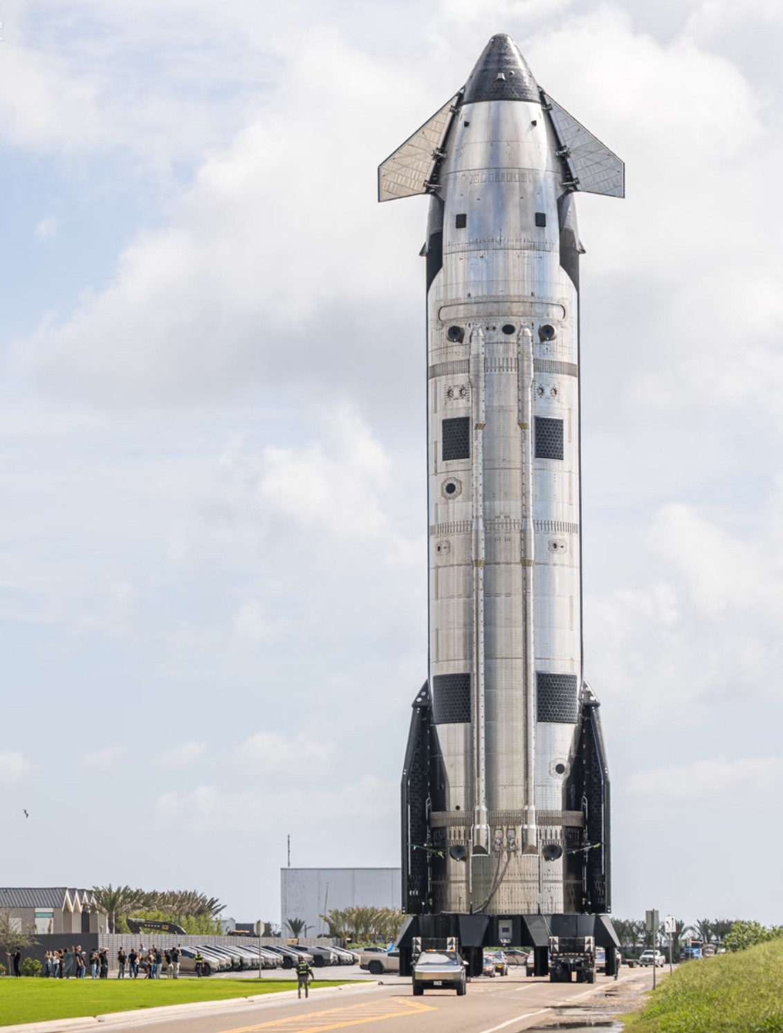 SpaceX星舰第13次试飞SpaceX星舰第13次试飞定于北京时间2026年7