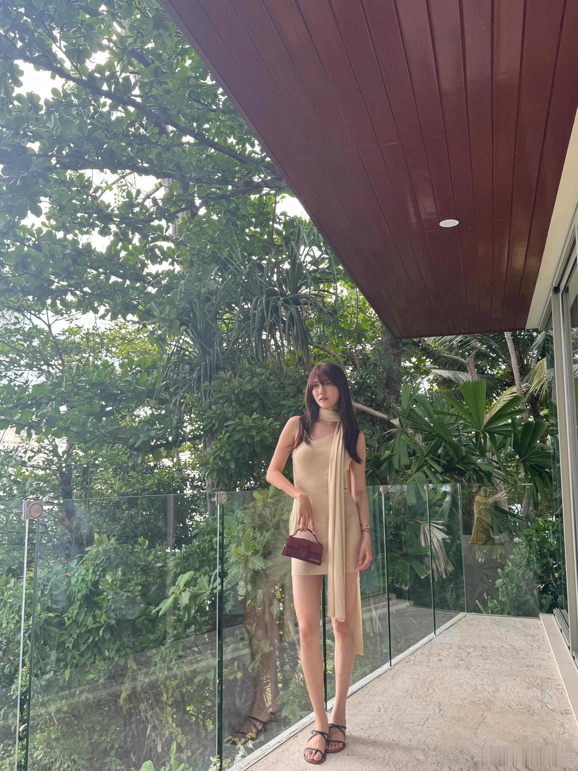 吴千语度假碎片🌴​​​