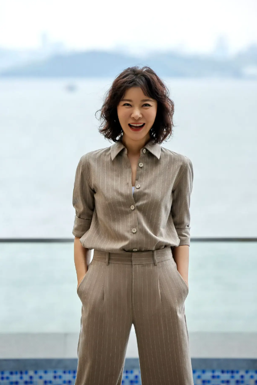 《以法之名》的女主应该让她演，而不是让蒋欣演！蒋欣演郑雅萍将是这部剧最大的败笔，