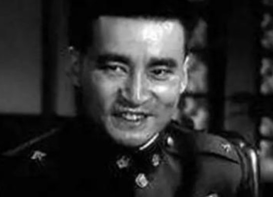 1949年12月9日，大特务徐远举准备逃走，他将沈醉给的通行证装进口袋之后，叹了