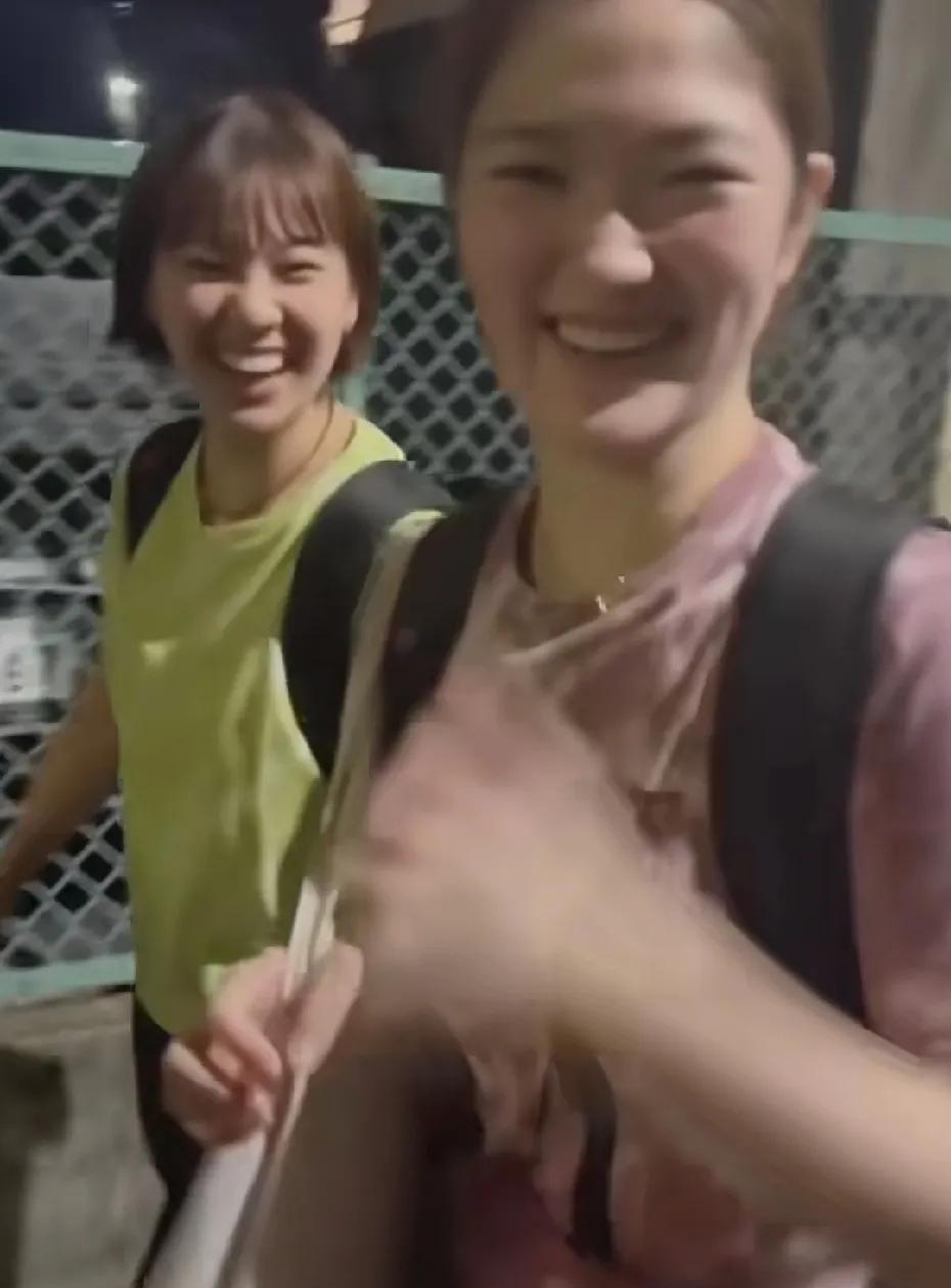 日本乒乓球女队，目前除了张本美和讲中国话好外，木原美悠算讲中国话比较好的了，