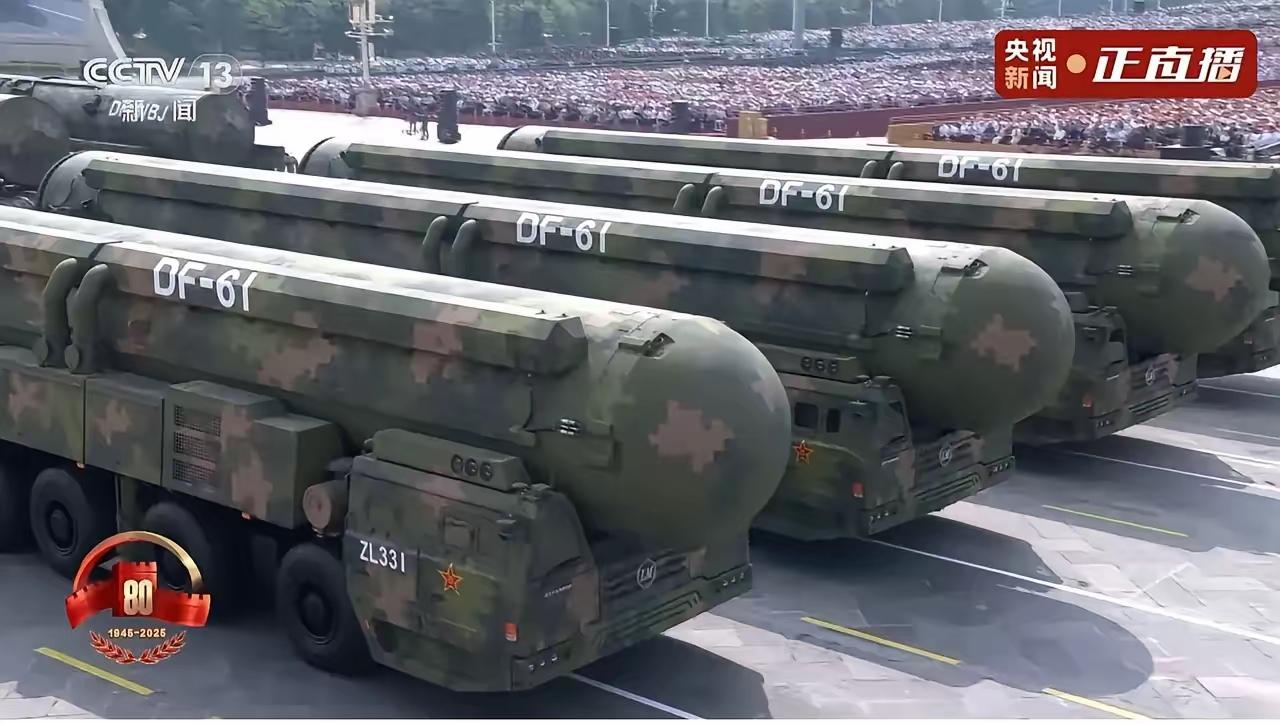 磨刀霍霍，这回不是对着猪羊，而是对着军国主义的幽魂。日媒叫嚣要击沉福建舰，仿佛甲