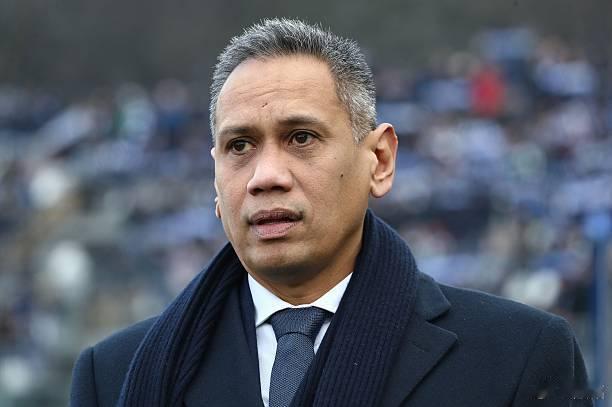 切尔西种种迹象表明，下赛季切尔西的正式主教练会是法布雷加斯。小法为切尔西效力4